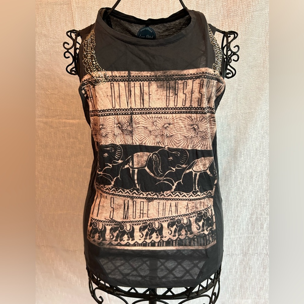 Love stitch gray elephant print tank top with rhinestones Size L